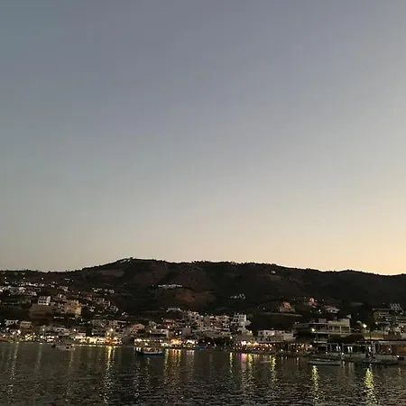 Διαμέρισμα Miros Apts 2 In 50m From The *